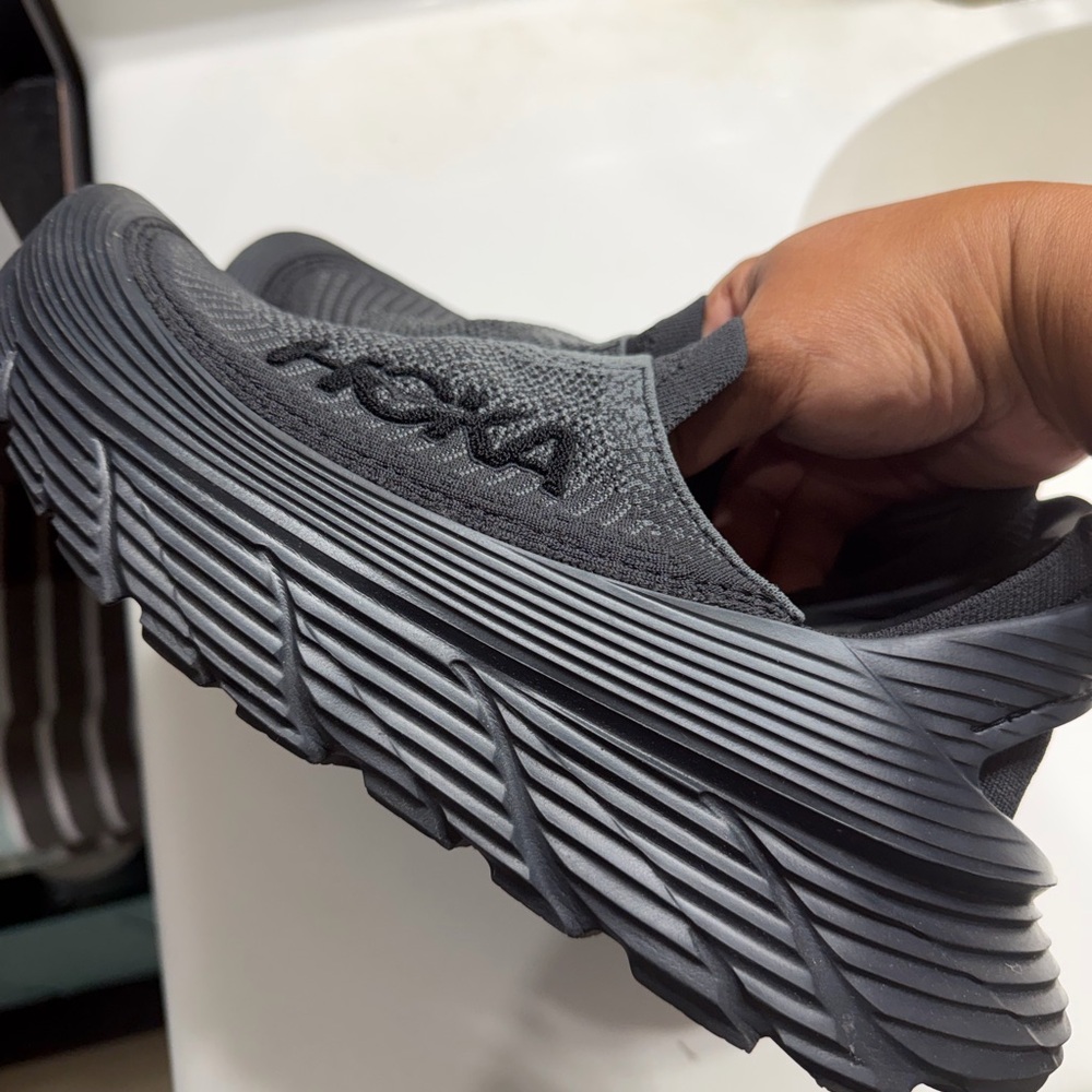 Hoka Black Recovery TC shoes women 9 men 8 - Picture 7 of 8